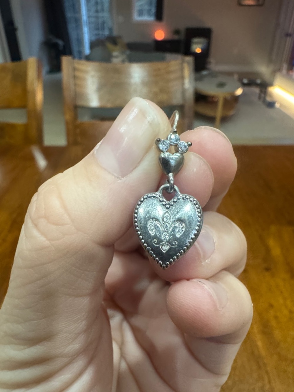Y2K Juicy Couture Heart Drop Earrings with Crystal Accents - Picture 4 of 6